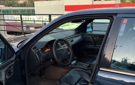 Mercedes-Benz E-Класс, 1998 год, 670 000 рублей, 9 фотография
