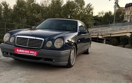 Mercedes-Benz E-Класс, 1998 год, 670 000 рублей, 3 фотография