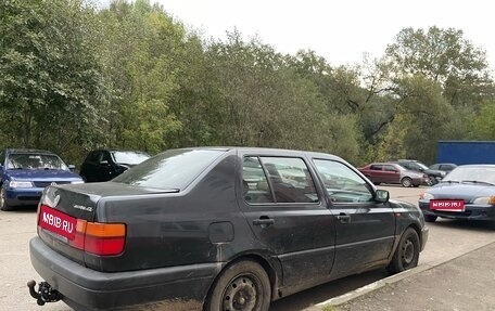 Volkswagen Vento, 1992 год, 115 000 рублей, 3 фотография