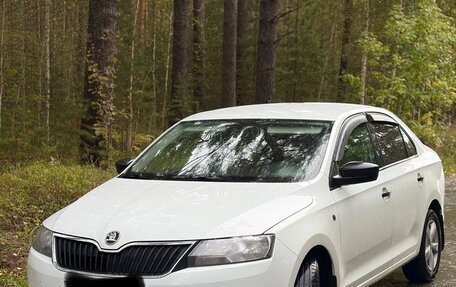 Skoda Rapid I, 2015 год, 680 000 рублей, 6 фотография