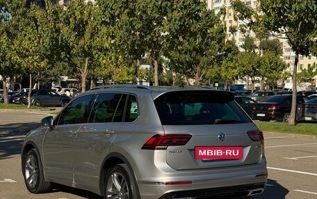 Volkswagen Tiguan II, 2019 год, 3 490 000 рублей, 3 фотография