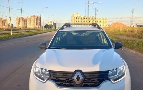 Renault Duster, 2022 год, 1 950 000 рублей, 2 фотография
