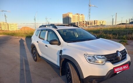 Renault Duster, 2022 год, 1 950 000 рублей, 3 фотография