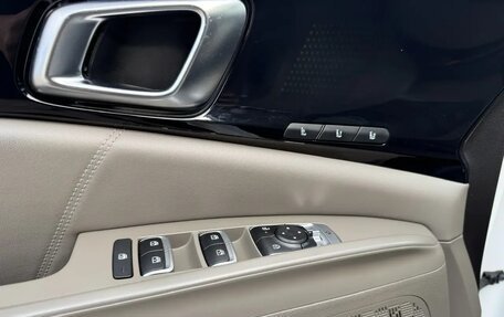 KIA Carnival, 2023 год, 6 000 000 рублей, 15 фотография