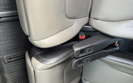KIA Carnival, 2023 год, 6 000 000 рублей, 21 фотография