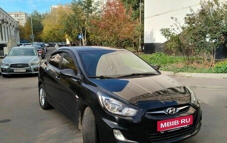 Hyundai Solaris II рестайлинг, 2012 год, 650 000 рублей, 6 фотография