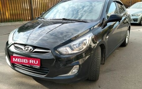 Hyundai Solaris II рестайлинг, 2012 год, 650 000 рублей, 9 фотография