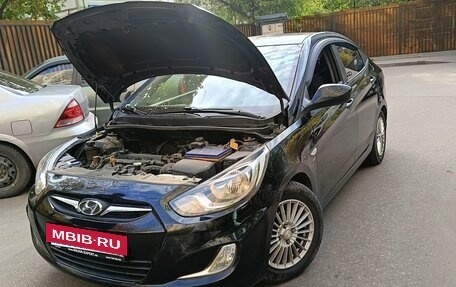 Hyundai Solaris II рестайлинг, 2012 год, 650 000 рублей, 15 фотография