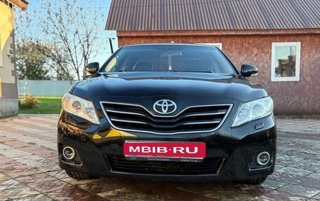 Toyota Camry, 2011 год, 1 200 000 рублей, 2 фотография