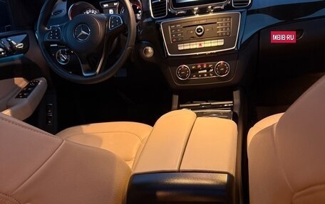 Mercedes-Benz GLS, 2017 год, 4 900 000 рублей, 9 фотография