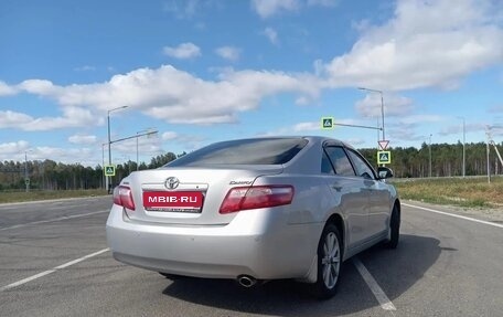 Toyota Camry, 2011 год, 1 330 000 рублей, 2 фотография