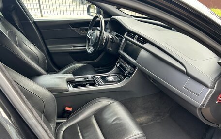 Jaguar XF II, 2017 год, 1 590 000 рублей, 16 фотография