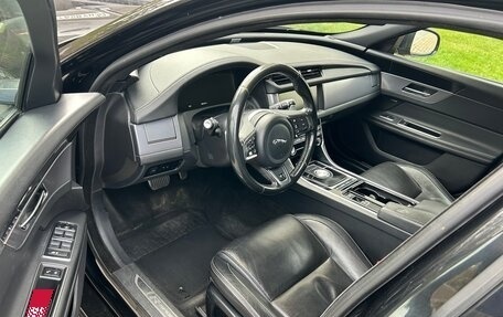 Jaguar XF II, 2017 год, 1 590 000 рублей, 14 фотография