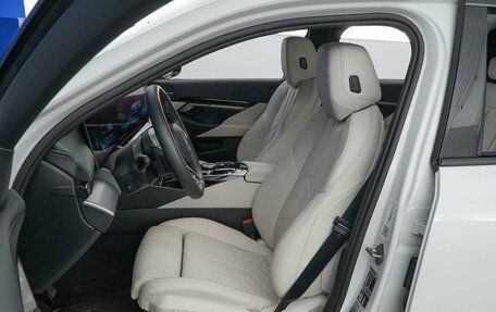 BMW 5 серия, 2024 год, 6 698 888 рублей, 10 фотография