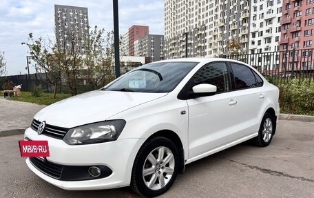Volkswagen Polo VI (EU Market), 2012 год, 615 000 рублей, 2 фотография