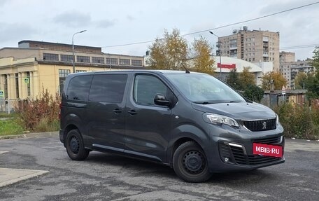Peugeot Traveller I, 2020 год, 3 080 000 рублей, 2 фотография