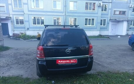 Opel Zafira B, 2012 год, 680 000 рублей, 3 фотография