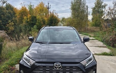 Toyota RAV4, 2022 год, 3 300 000 рублей, 3 фотография