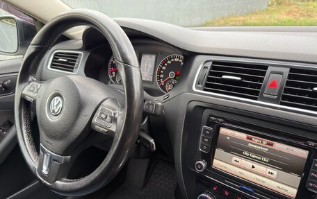 Volkswagen Jetta VI, 2013 год, 775 000 рублей, 22 фотография