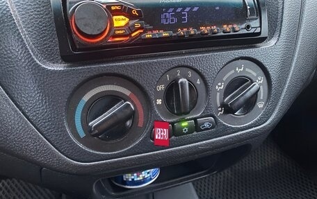 Mitsubishi Lancer IX, 2005 год, 380 000 рублей, 11 фотография