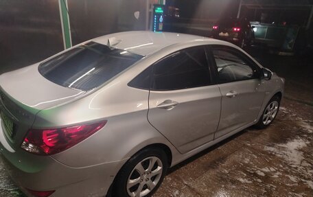 Hyundai Solaris II рестайлинг, 2012 год, 715 000 рублей, 4 фотография