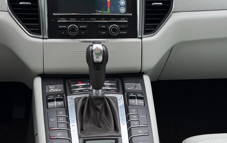 Porsche Macan I рестайлинг, 2015 год, 2 450 000 рублей, 18 фотография