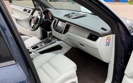 Porsche Macan I рестайлинг, 2015 год, 2 450 000 рублей, 23 фотография