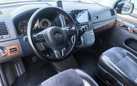 Volkswagen Multivan T5, 2010 год, 2 199 000 рублей, 6 фотография