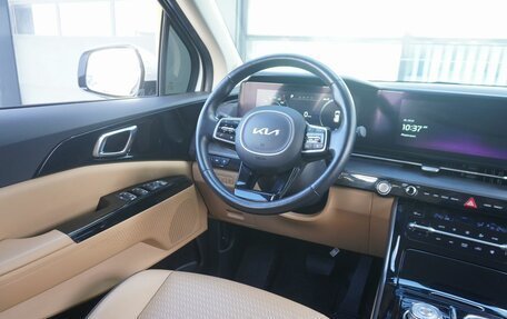 KIA Carnival, 2021 год, 3 790 000 рублей, 19 фотография