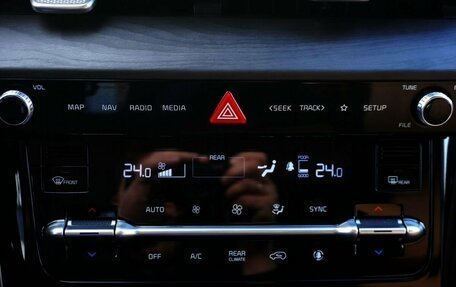 KIA Carnival, 2021 год, 3 790 000 рублей, 25 фотография