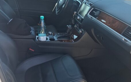 Volkswagen Touareg III, 2012 год, 2 020 000 рублей, 19 фотография