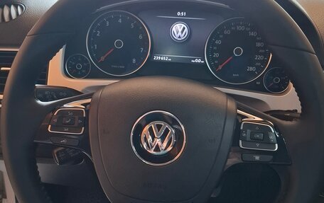 Volkswagen Touareg III, 2012 год, 2 020 000 рублей, 21 фотография