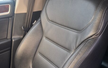 Volkswagen Touareg III, 2012 год, 2 020 000 рублей, 22 фотография