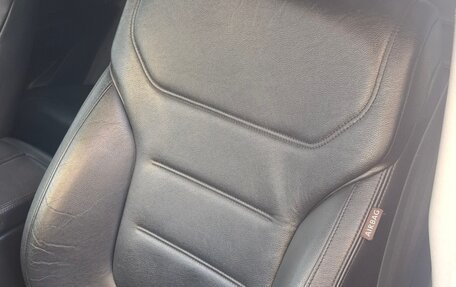 Volkswagen Touareg III, 2012 год, 2 020 000 рублей, 32 фотография