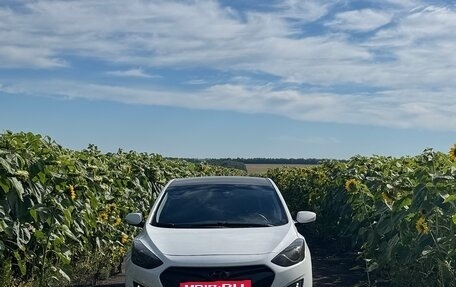 Hyundai i30 II рестайлинг, 2012 год, 900 000 рублей, 4 фотография