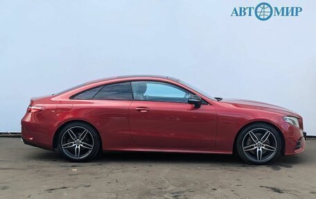 Mercedes-Benz E-Класс, 2017 год, 2 950 000 рублей, 4 фотография