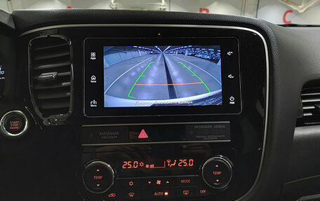 Mitsubishi Outlander III рестайлинг 3, 2019 год, 2 150 000 рублей, 23 фотография