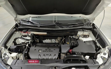 Mitsubishi Outlander III рестайлинг 3, 2019 год, 2 150 000 рублей, 11 фотография