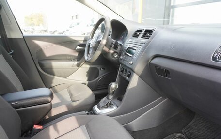 Volkswagen Polo VI (EU Market), 2012 год, 688 000 рублей, 11 фотография