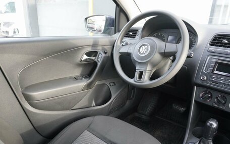Volkswagen Polo VI (EU Market), 2012 год, 688 000 рублей, 13 фотография