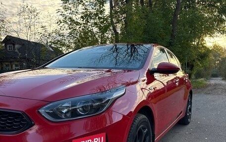 KIA cee'd III, 2018 год, 1 650 000 рублей, 2 фотография