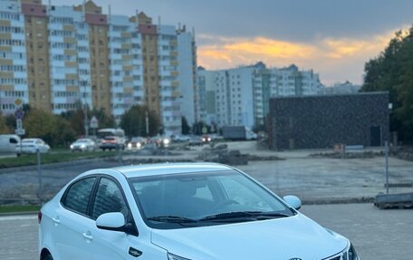 KIA Rio III рестайлинг, 2012 год, 900 000 рублей, 2 фотография