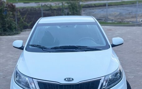 KIA Rio III рестайлинг, 2012 год, 900 000 рублей, 3 фотография