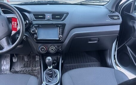 KIA Rio III рестайлинг, 2012 год, 900 000 рублей, 10 фотография