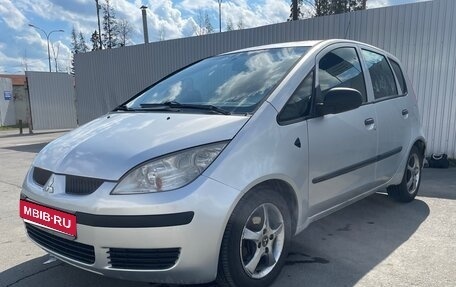 Mitsubishi Colt VI рестайлинг, 2005 год, 290 000 рублей, 1 фотография
