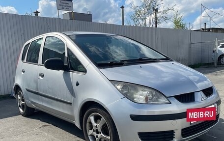 Mitsubishi Colt VI рестайлинг, 2005 год, 290 000 рублей, 2 фотография