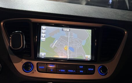 Hyundai Solaris II рестайлинг, 2017 год, 1 350 000 рублей, 10 фотография