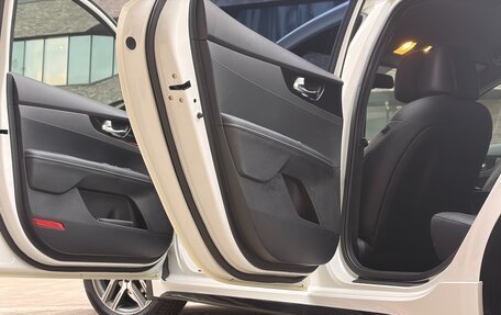 KIA Cerato IV, 2019 год, 1 900 000 рублей, 16 фотография