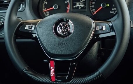 Volkswagen Polo VI (EU Market), 2018 год, 1 390 000 рублей, 22 фотография