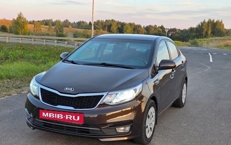 KIA Rio III рестайлинг, 2015 год, 620 000 рублей, 3 фотография